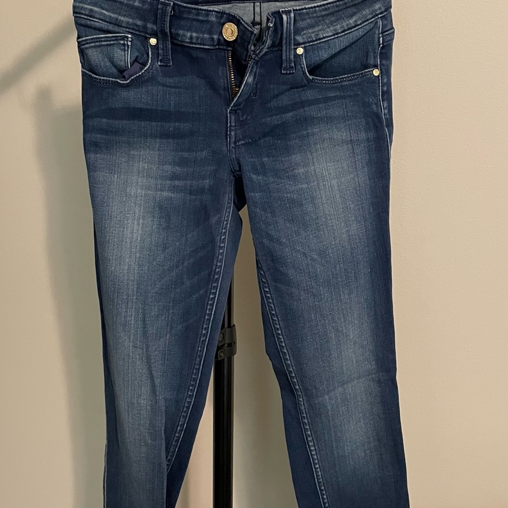 GUESS jeans